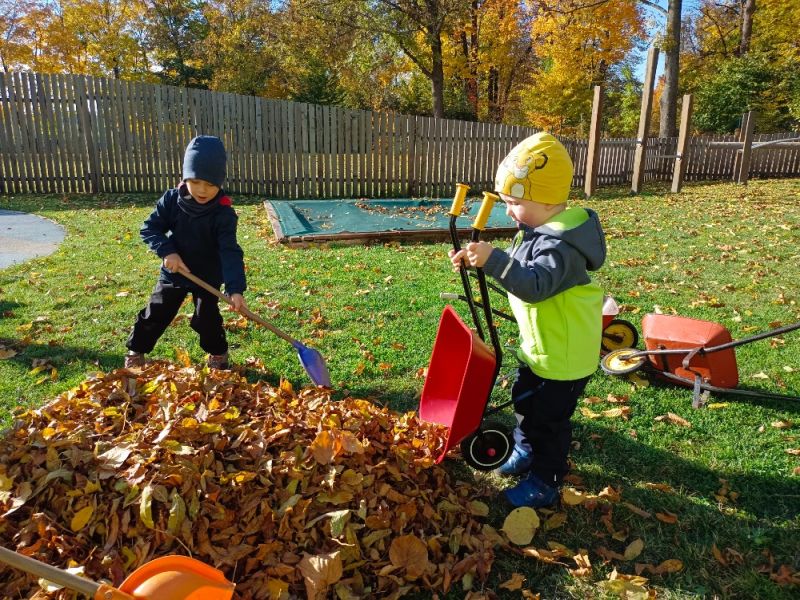 Když listí šustí pod nohama